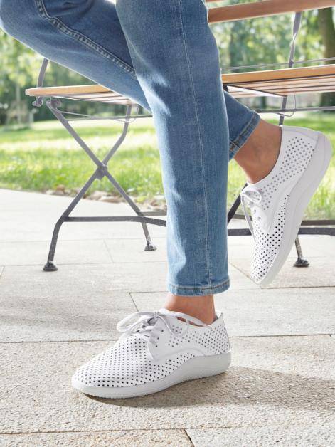 Naturläufer Schnürschuh mit Perforation Artikelnummer: 1827118 Speichern exportieren