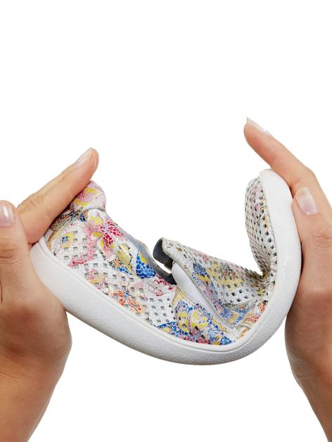 Naturläufer Slipper mit sommerlicher Lochung Artikelnummer: 1761560 Verkauf
