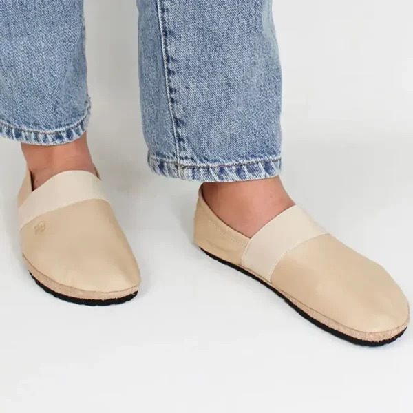 Pololo Barfußschuh für große Kinder und Erwachsene “MN-Apache” beige Kostenloser Versand international