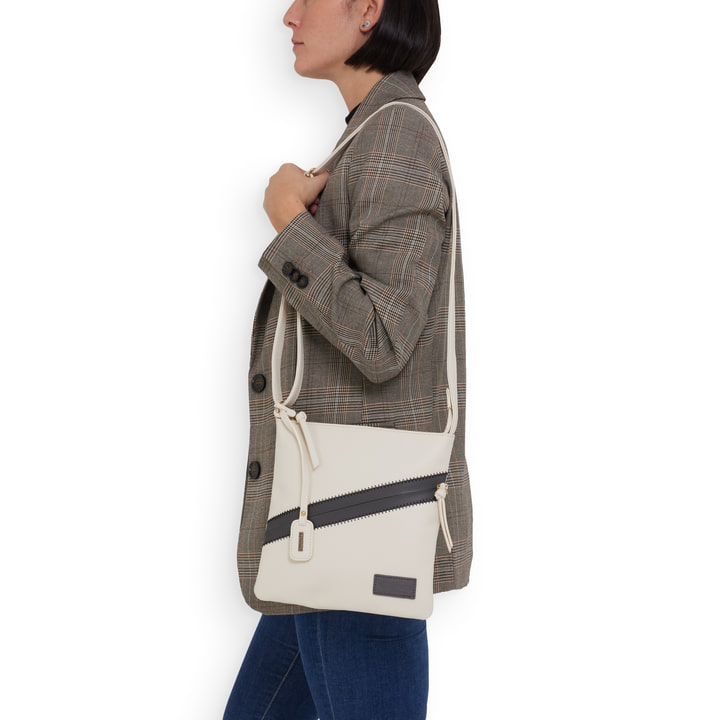Remonte Artikelnummer Q0625-60 remonte Handtasche blütenweiß Tiefpreis