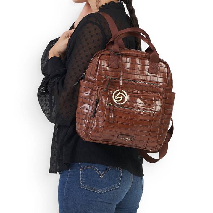 Remonte Artikelnummer Q0520-25 remonte Rucksack glanzbraun zollfrei