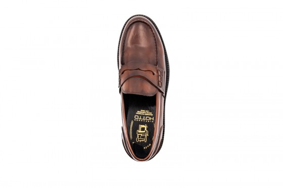 Riccardo Cartillone Alexander Hotto 64012 cuoio im Angebot