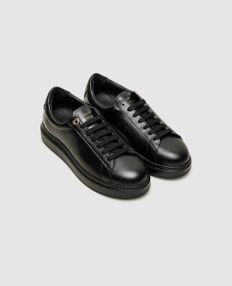 Shoepassion Monochrome Edel-Sneaker aus Kalbsleder für Damen Zespà Shoepassion Nur noch ein Tag übrig