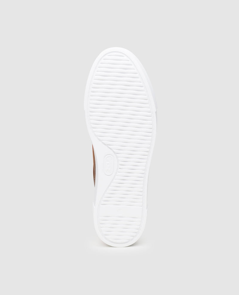 Shoepassion Moderner Sneaker aus Kalbsleder mit Metallic-Elementen von Kennel & Schmenger Shoepassion Saisonschlussverkauf