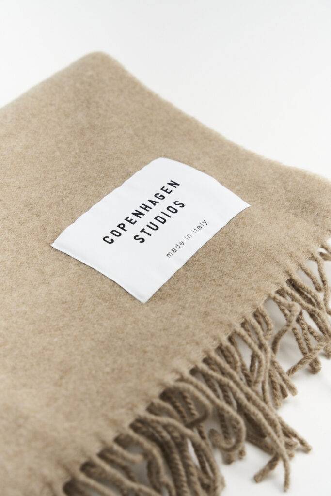 Studio Copenhagen CPH SHAWL 6 wool mix camel Verkauf