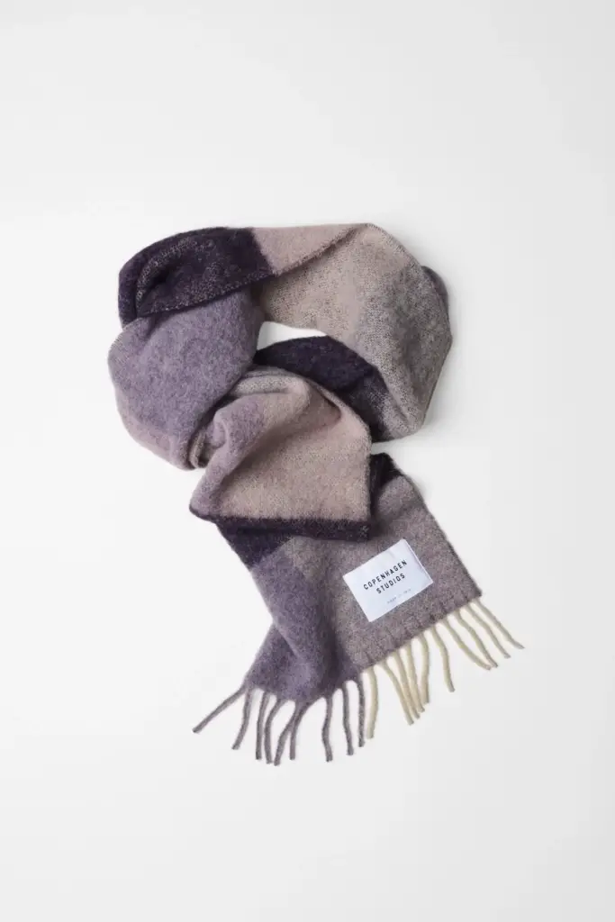 Studio Copenhagen CPH SHAWL 4 wool mix purple im Angebot