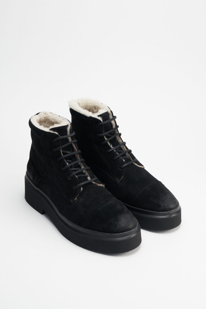 Studio Copenhagen CPH519M teddy suede black Exklusivangebot