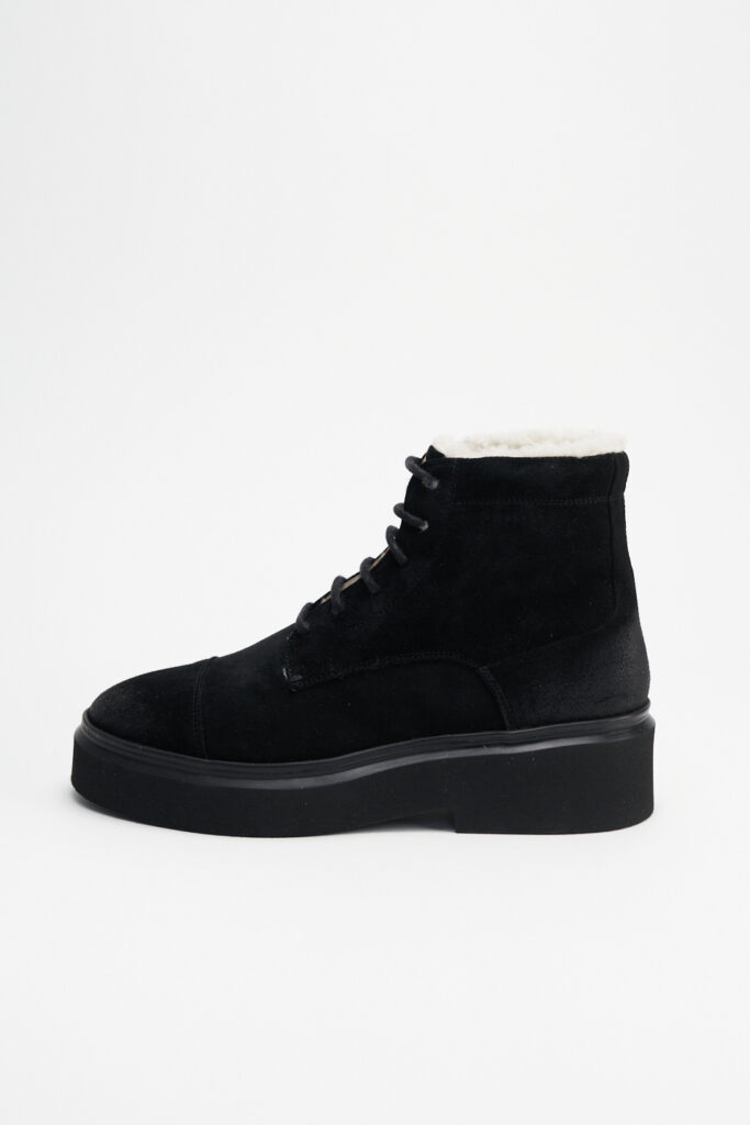 Studio Copenhagen CPH519M teddy suede black Exklusivangebot