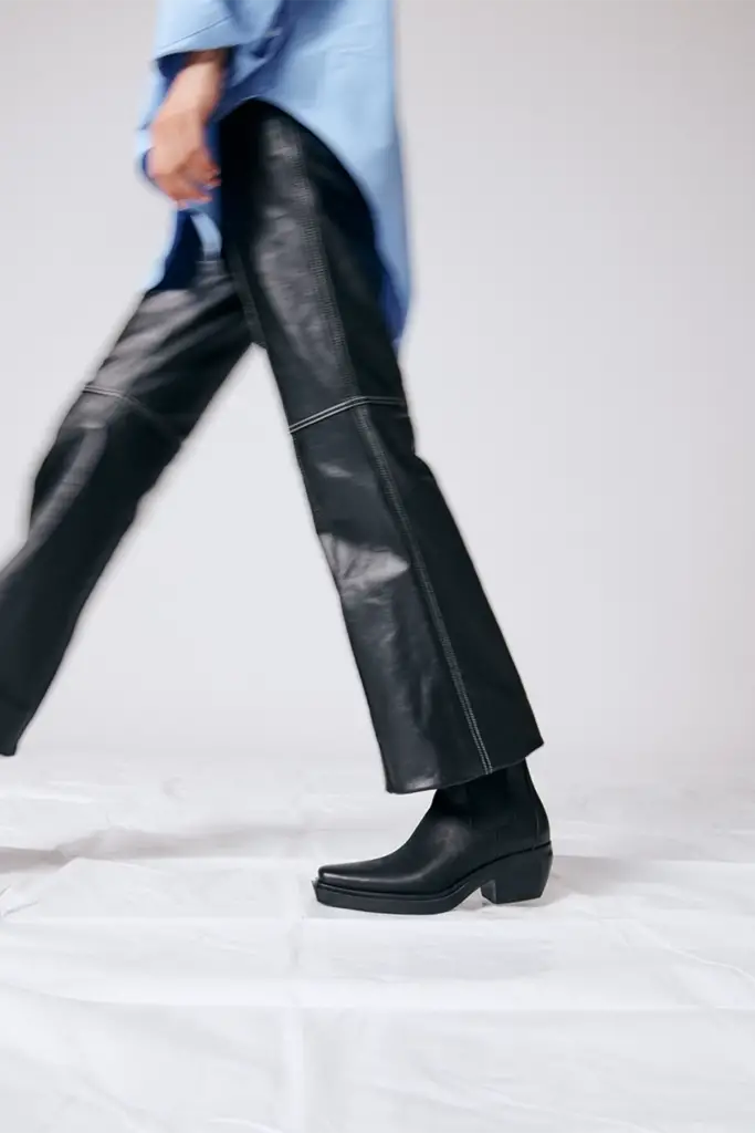 Studio Copenhagen CPH236 waxed nabuc black Verkauf